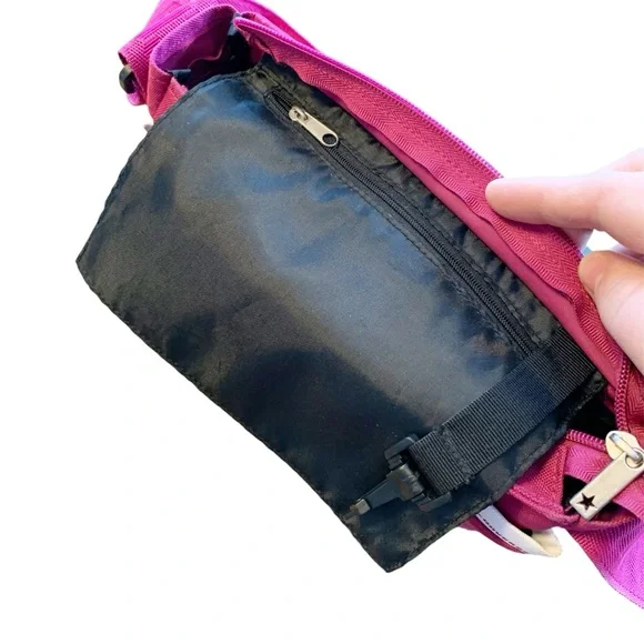 CONVERSE | messenger bag deep pink with extendable shoulder strap - Picture 9 of 12